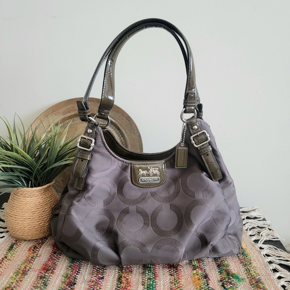 Coach Signature Madison Maggie Shoulder Bag